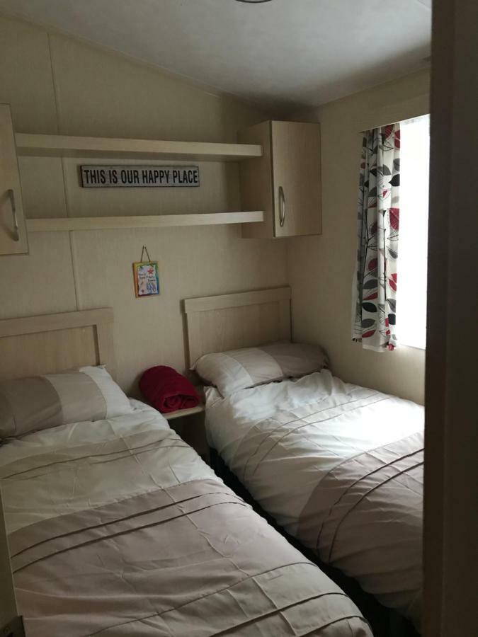 Take Me To The Beach At J&S Caravan Holidays Newquay Bay Resort Saint Columb Minor エクステリア 写真